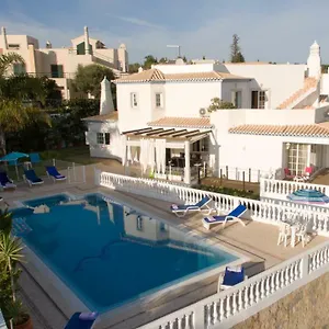 villa-oliveira-albufeira.hotelaalgarve.com/